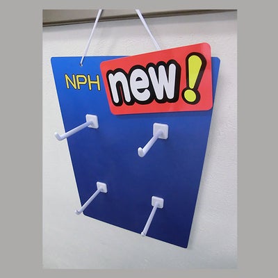 固定式フックパッケージフックＮＰＨ３ｔ用の使用イメージ、ボードにフックが引っ掛けられている画像